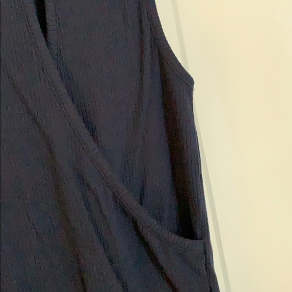 Aéropostale unique turtleneck with cleavage front - Picture 3 of 5